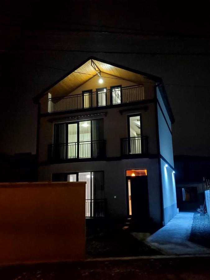 Urban Stay Rooms In Tbilisi Bagian luar foto