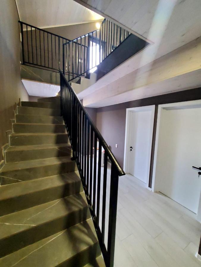 Urban Stay Rooms In Tbilisi Bagian luar foto