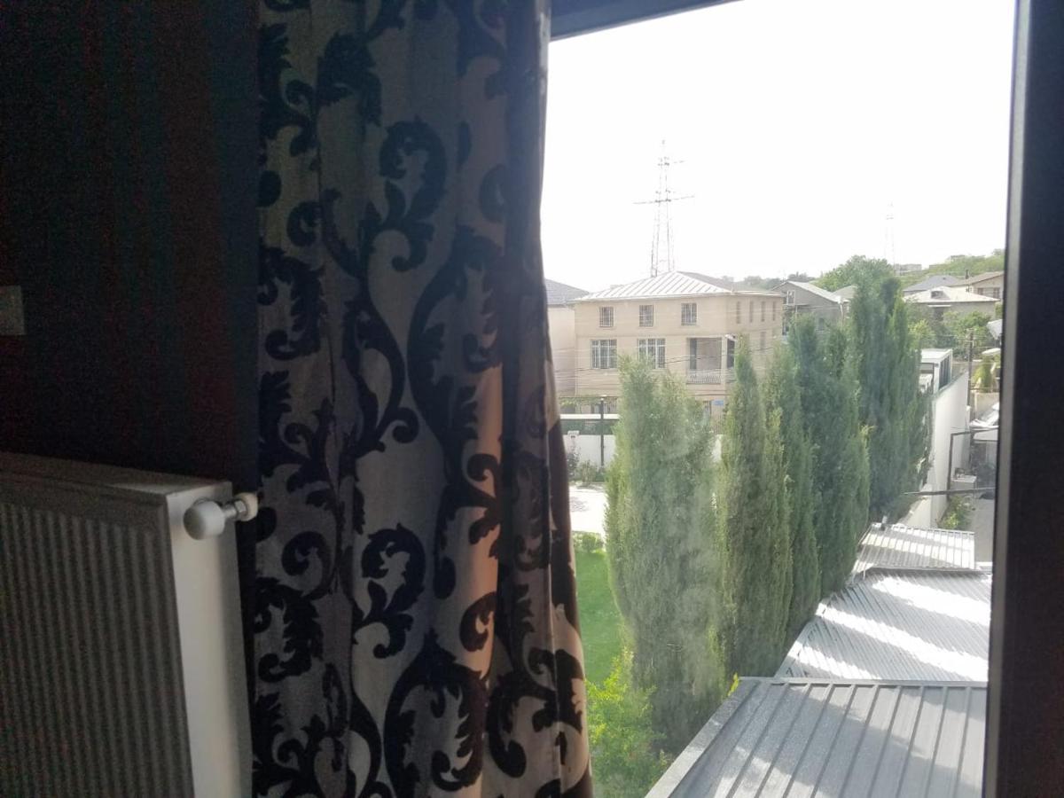 Urban Stay Rooms In Tbilisi Bagian luar foto