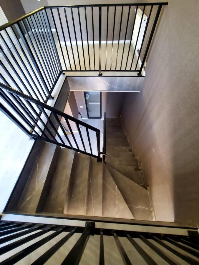 Urban Stay Rooms In Tbilisi Bagian luar foto