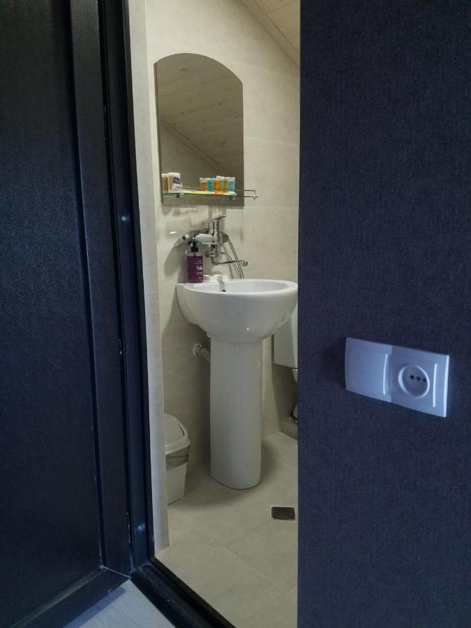 Urban Stay Rooms In Tbilisi Bagian luar foto