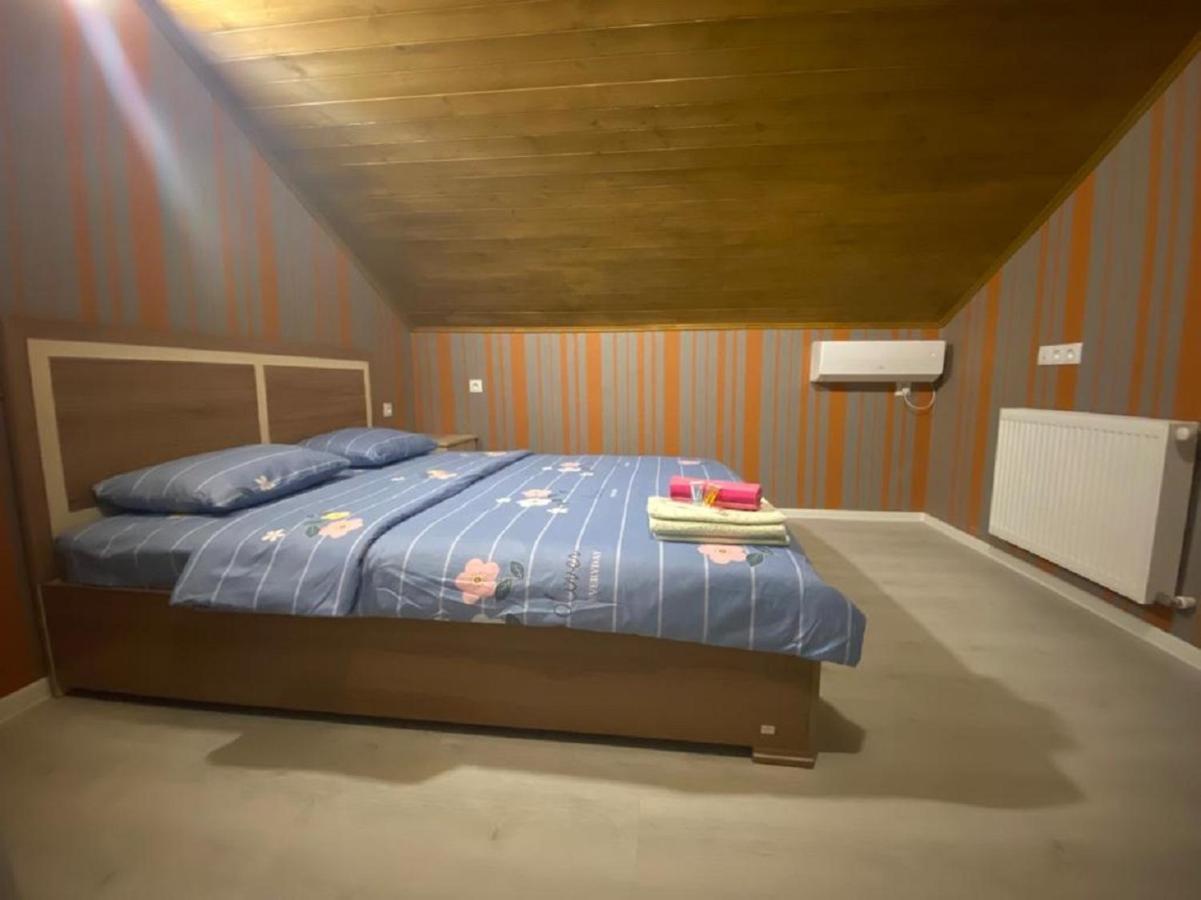 Urban Stay Rooms In Tbilisi Bagian luar foto